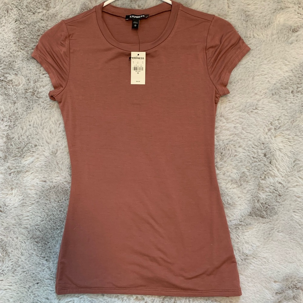 NWT! Express crew neck top. Size XS.